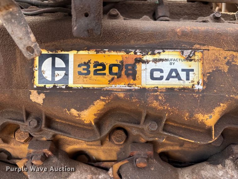 image for item FB3016 1986 Ford LT8000 dump truck