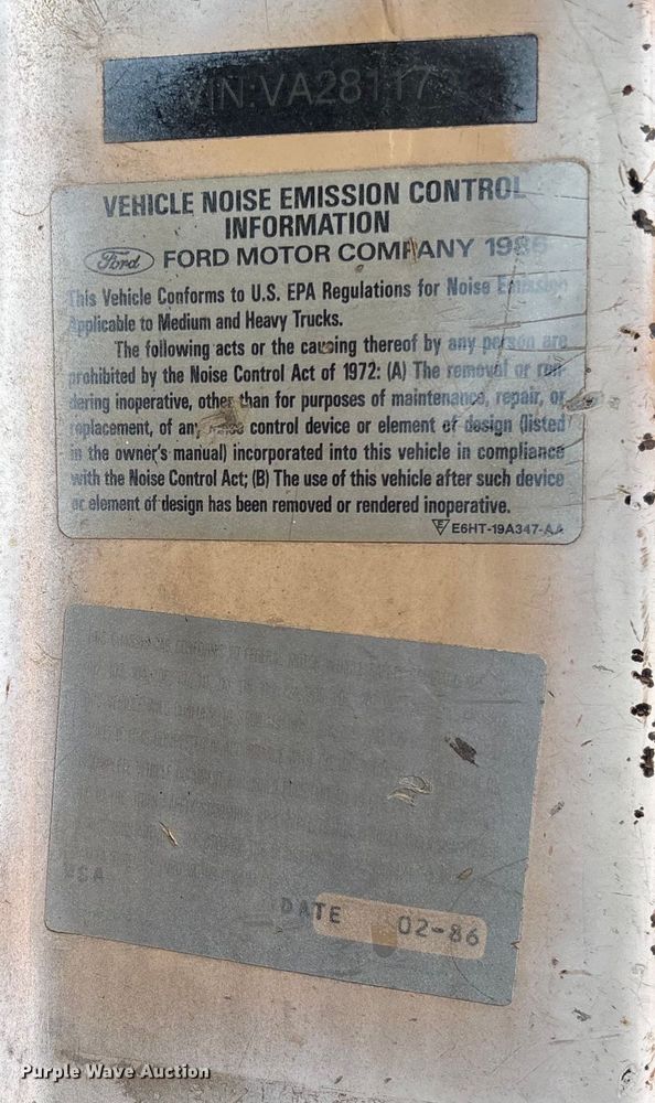 image for item FB3016 1986 Ford LT8000 dump truck