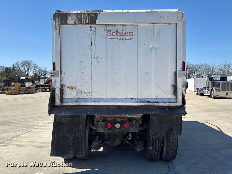 image for item FB3196 2013 Peterbilt 367 dump truck