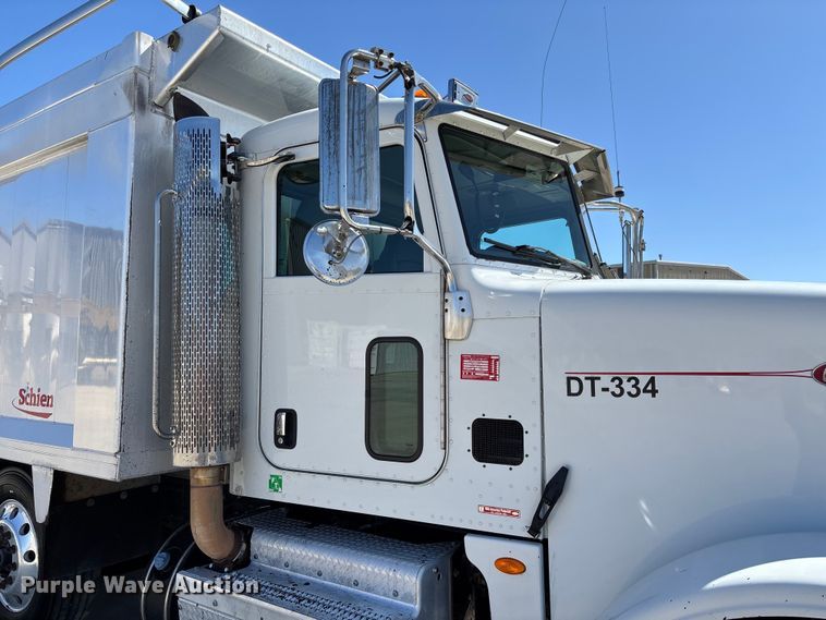 image for item FB3196 2013 Peterbilt 367 dump truck