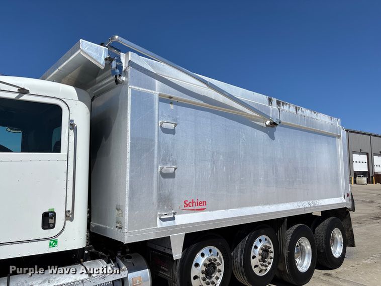 image for item FB3196 2013 Peterbilt 367 dump truck