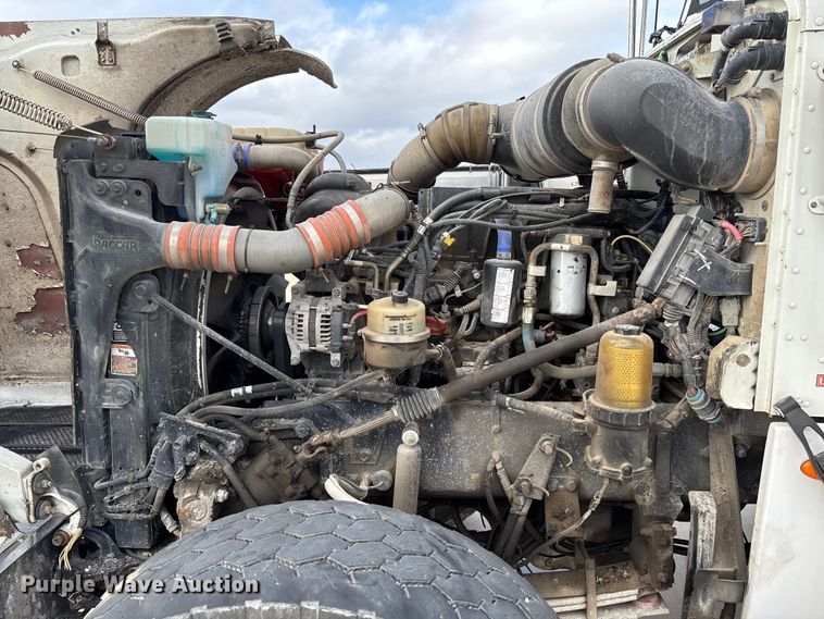 image for item FB3196 2013 Peterbilt 367 dump truck