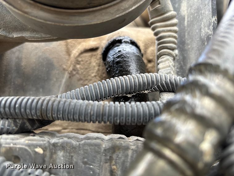 image for item FB3196 2013 Peterbilt 367 dump truck