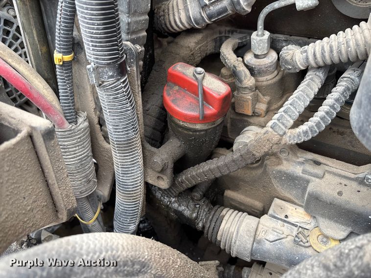 image for item FB3196 2013 Peterbilt 367 dump truck