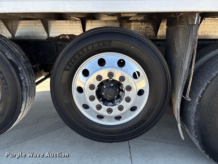 image for item FB3196 2013 Peterbilt 367 dump truck