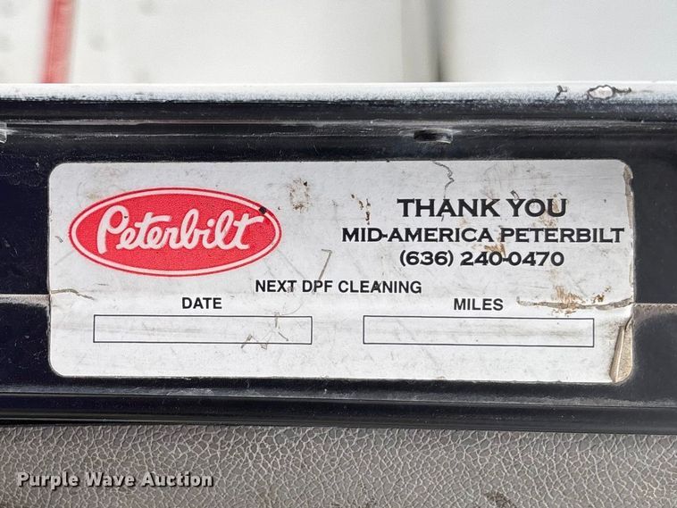 image for item FB3196 2013 Peterbilt 367 dump truck