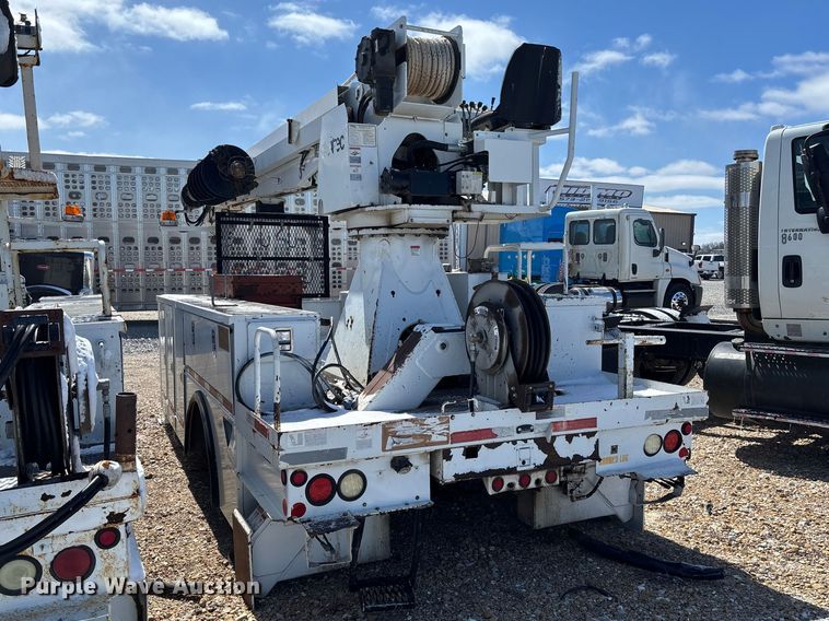 image for item FB3250 Altec digger derrick bed