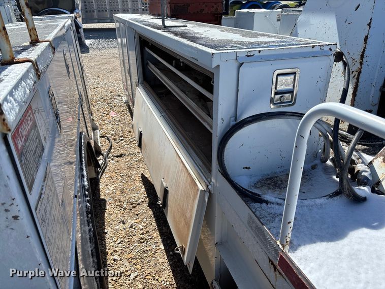 image for item FB3250 Altec digger derrick bed