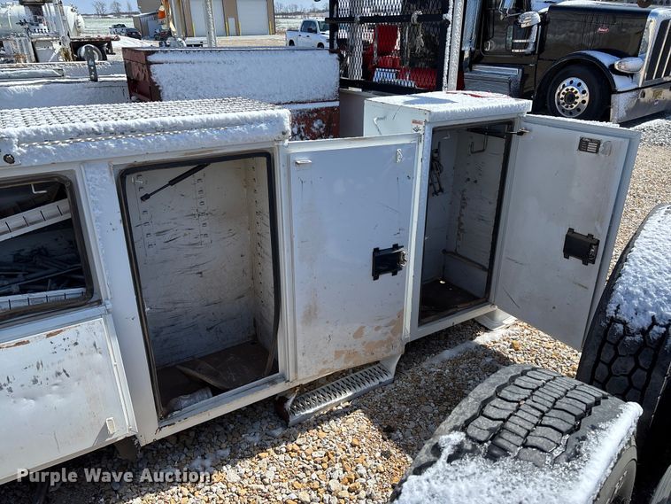 image for item FB3250 Altec digger derrick bed