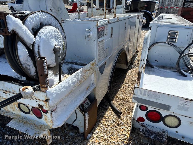 image for item FB3251 Altec digger derrick bed