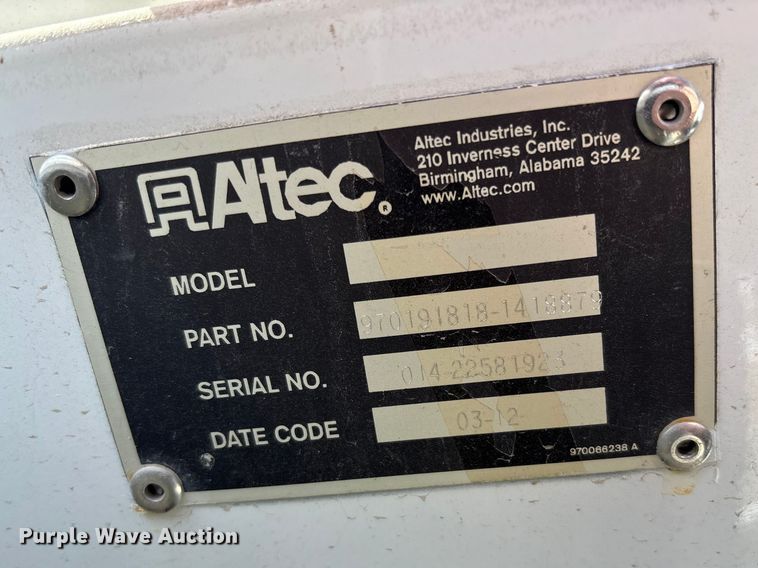 image for item FB3251 Altec digger derrick bed