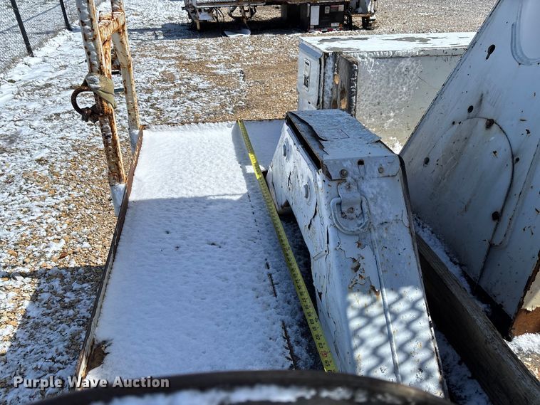 image for item FB3251 Altec digger derrick bed