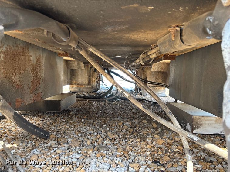 image for item FB3251 Altec digger derrick bed