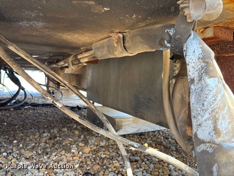 image for item FB3251 Altec digger derrick bed