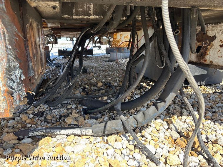 image for item FB3252 Altec digger derrick bed