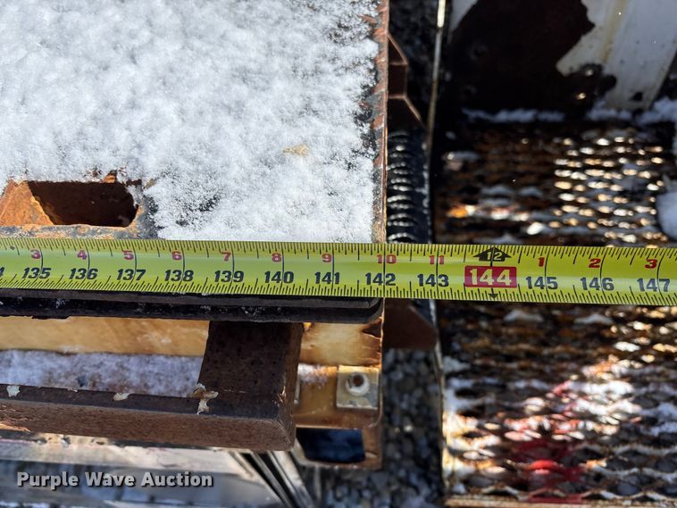 image for item FB3252 Altec digger derrick bed