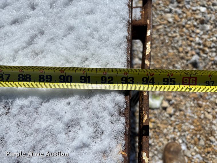 image for item FB3252 Altec digger derrick bed