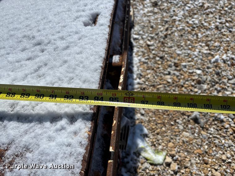 image for item FB3252 Altec digger derrick bed