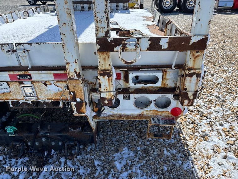 image for item FB3252 Altec digger derrick bed