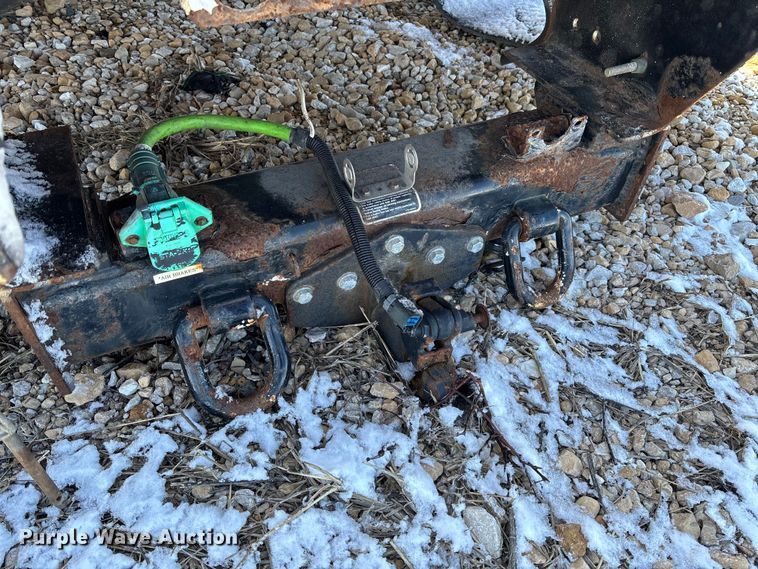 image for item FB3252 Altec digger derrick bed