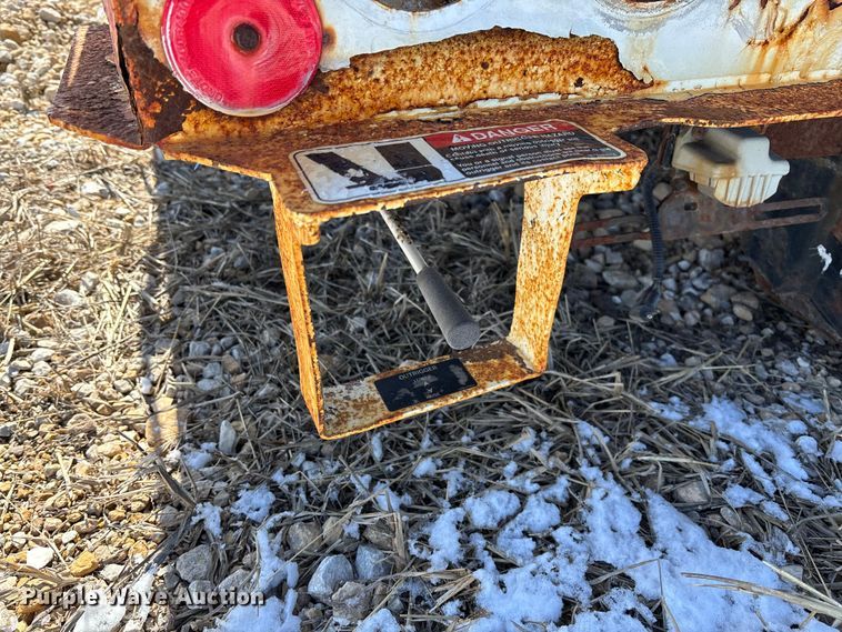 image for item FB3252 Altec digger derrick bed