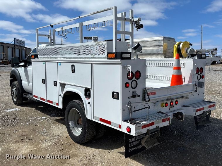 image for item FB3253 2016 Ford F550 utility / service truck