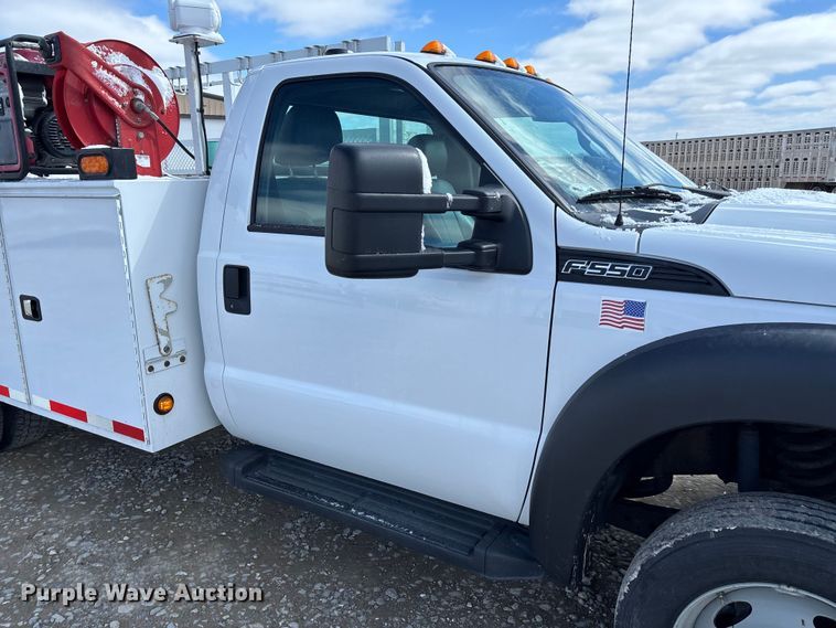 image for item FB3253 2016 Ford F550 utility / service truck