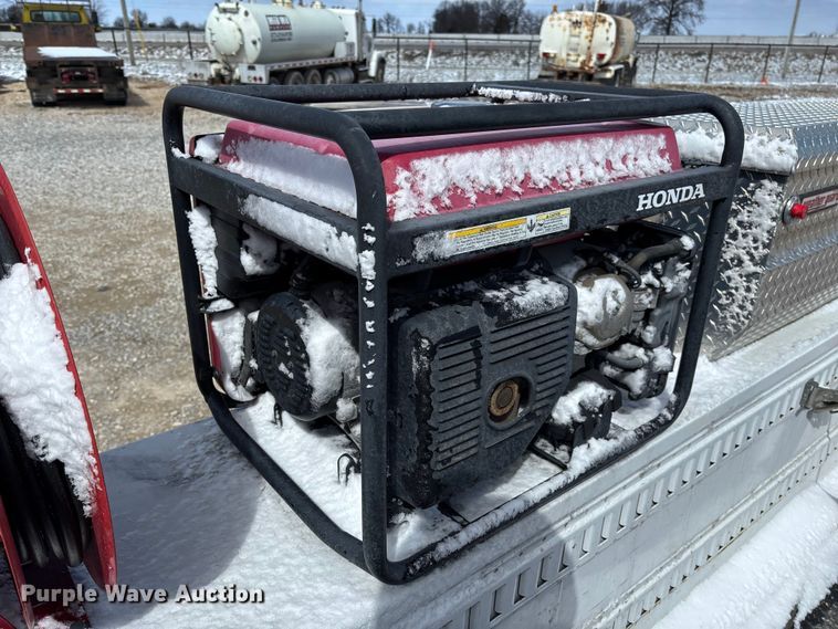 image for item FB3253 2016 Ford F550 utility / service truck