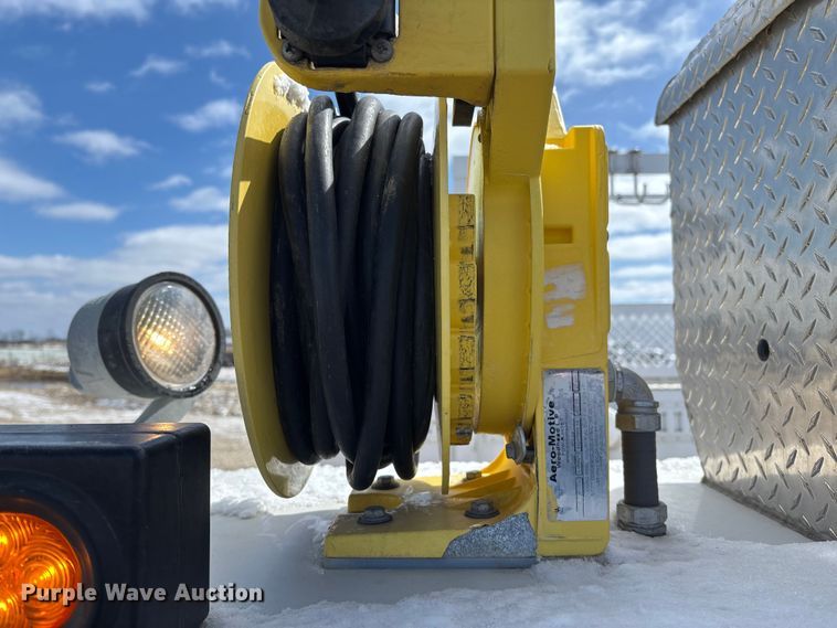 image for item FB3253 2016 Ford F550 utility / service truck