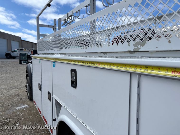 image for item FB3253 2016 Ford F550 utility / service truck