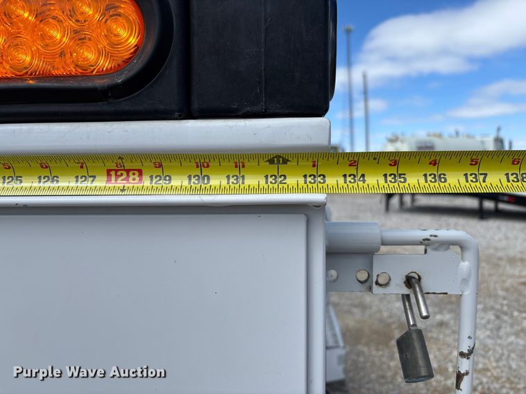 image for item FB3253 2016 Ford F550 utility / service truck