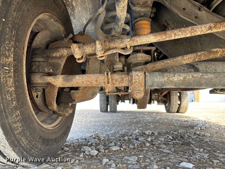 image for item FB3253 2016 Ford F550 utility / service truck