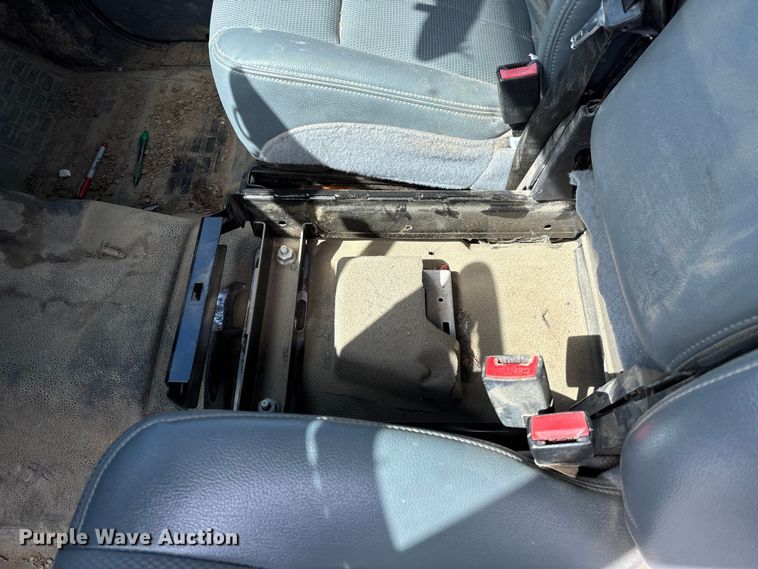 image for item FB3253 2016 Ford F550 utility / service truck