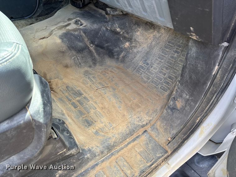 image for item FB3253 2016 Ford F550 utility / service truck