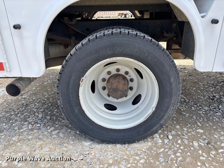 image for item FB3253 2016 Ford F550 utility / service truck