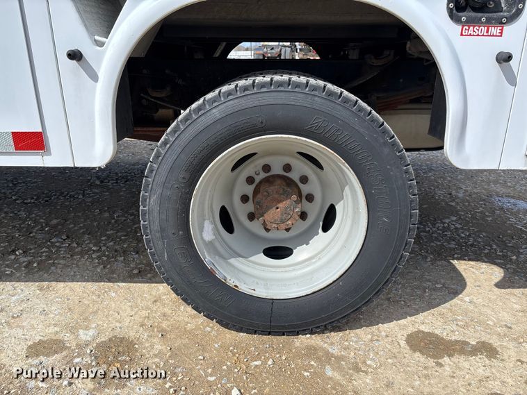 image for item FB3253 2016 Ford F550 utility / service truck