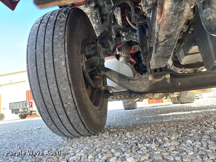 image for item FB3264 2019 Peterbilt 579 semi truck