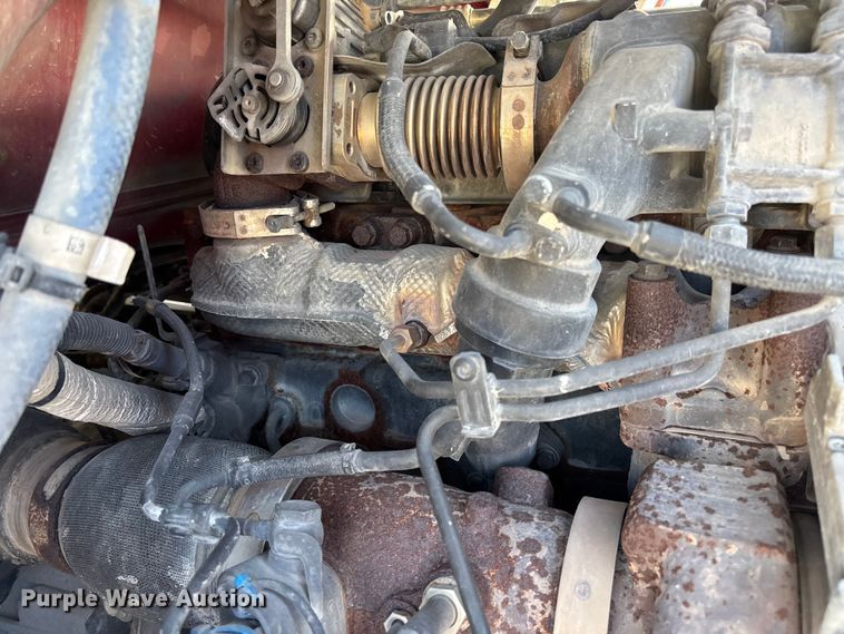 image for item FB3264 2019 Peterbilt 579 semi truck