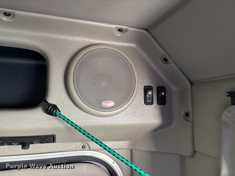 image for item FB3266 2019 Peterbilt 579 semi truck