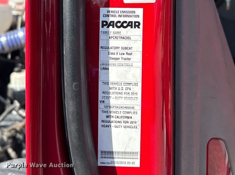 image for item FB3266 2019 Peterbilt 579 semi truck