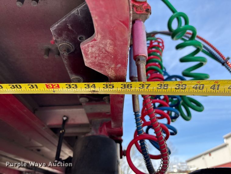 image for item FB3267 2019 Peterbilt 579 semi truck