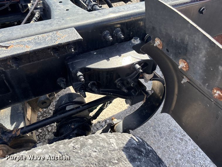 image for item FB3267 2019 Peterbilt 579 semi truck