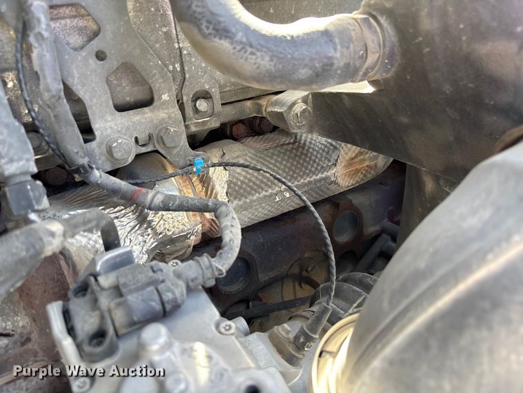 image for item FB3267 2019 Peterbilt 579 semi truck