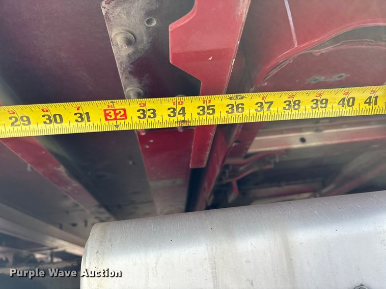 image for item FB3269 2017 Peterbilt 579 semi truck