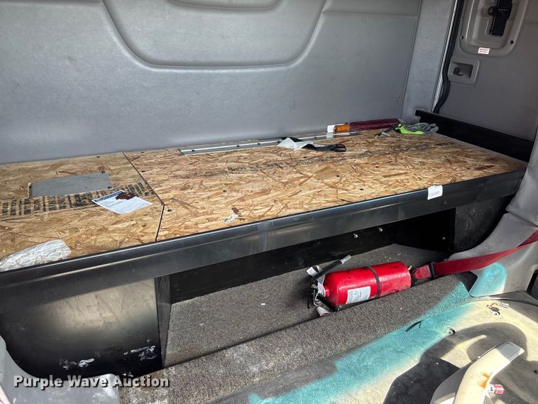 image for item FB3269 2017 Peterbilt 579 semi truck