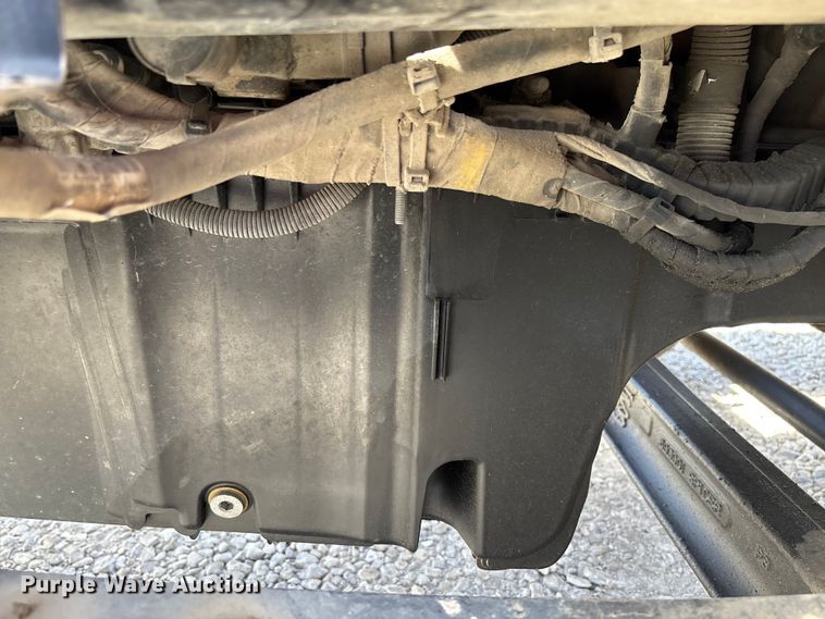 image for item FB3269 2017 Peterbilt 579 semi truck