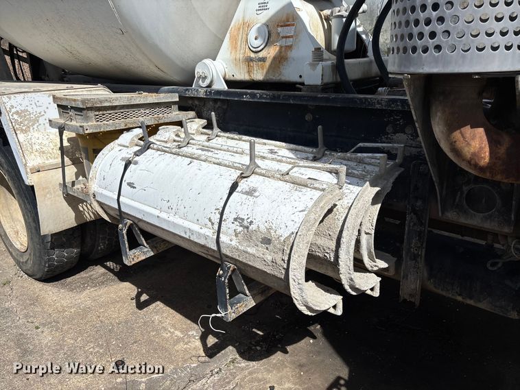 image for item FB3271 2005 Kenworth T800 ready mix truck