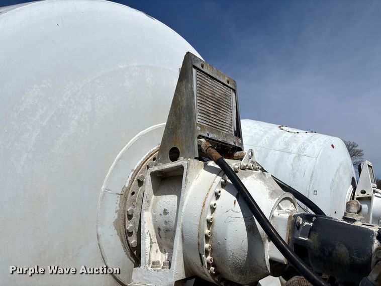 image for item FB3271 2005 Kenworth T800 ready mix truck