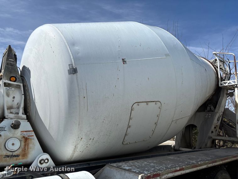 image for item FB3271 2005 Kenworth T800 ready mix truck