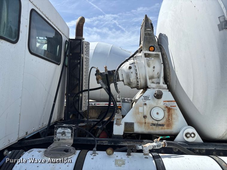 image for item FB3271 2005 Kenworth T800 ready mix truck